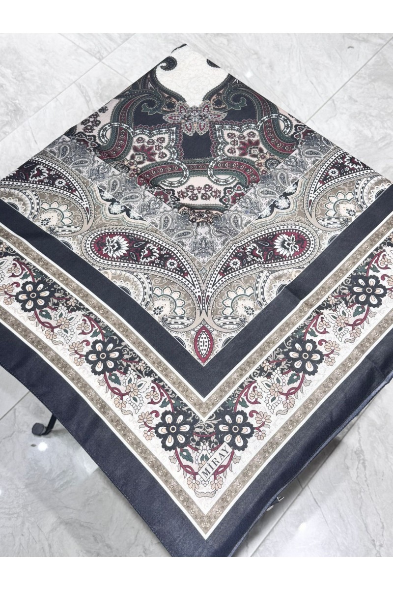 MİRAY 120 X 120 ETNİK DESENLİ SOFT EŞARP