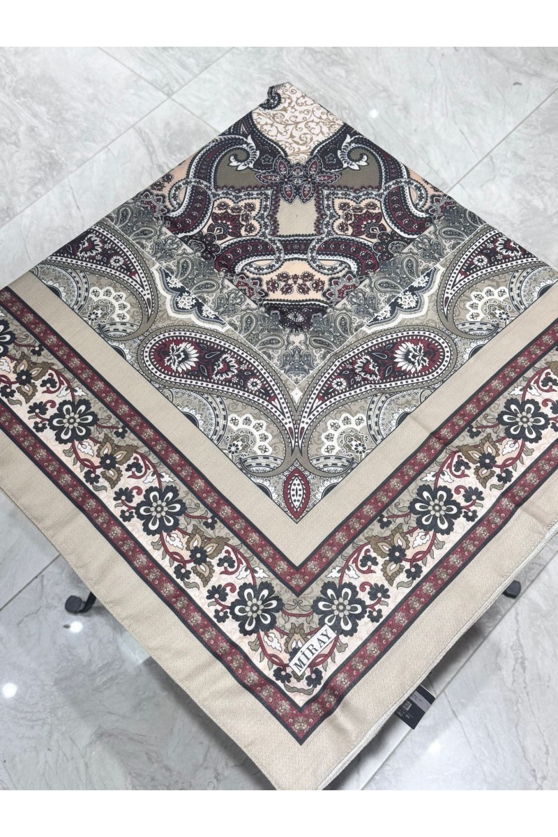 MİRAY 120 X 120 ETNİK DESENLİ SOFT EŞARP