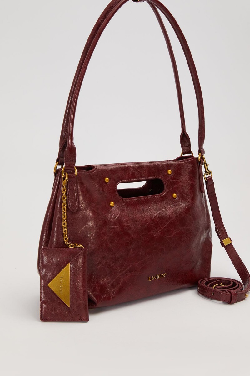 Bordo Zarf Charm Detaylı Omuz Çantası