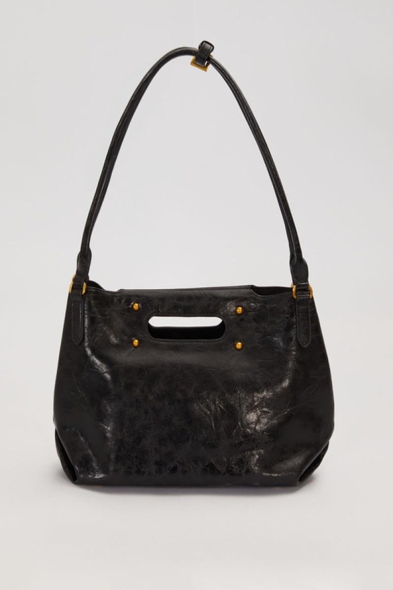 Siyah Zarf Charm Detaylı Omuz Çantası