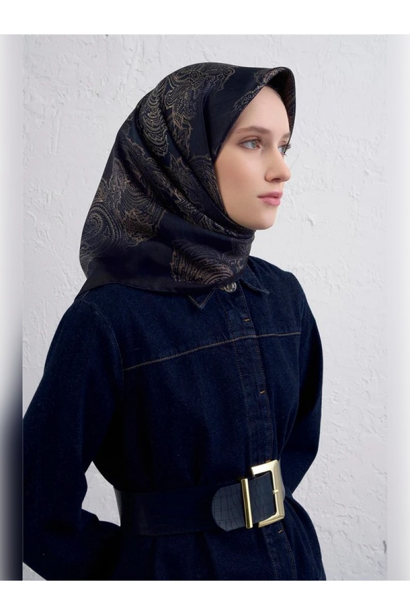 Armine Klasik Desenli Saf İpek Sura Eşarp 9428D 05 Armine Klasik Desenli Saf İpek Sura Eşarp 9428D 05